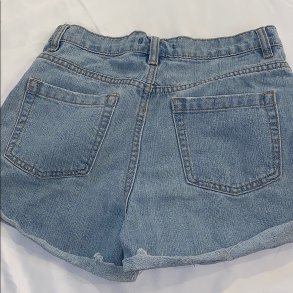 🔥 special clearance 🔥Sexy Forever 21 Distressed Ripped Denim Shorts Sz 27 - Picture 4 of 5